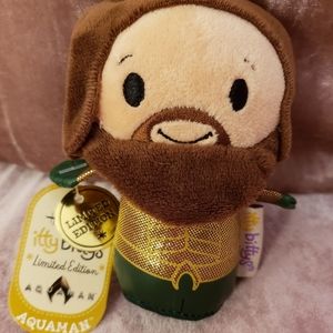 NWT Hallmark Itty Bittys DC Comics Aquaman Limited Edition
